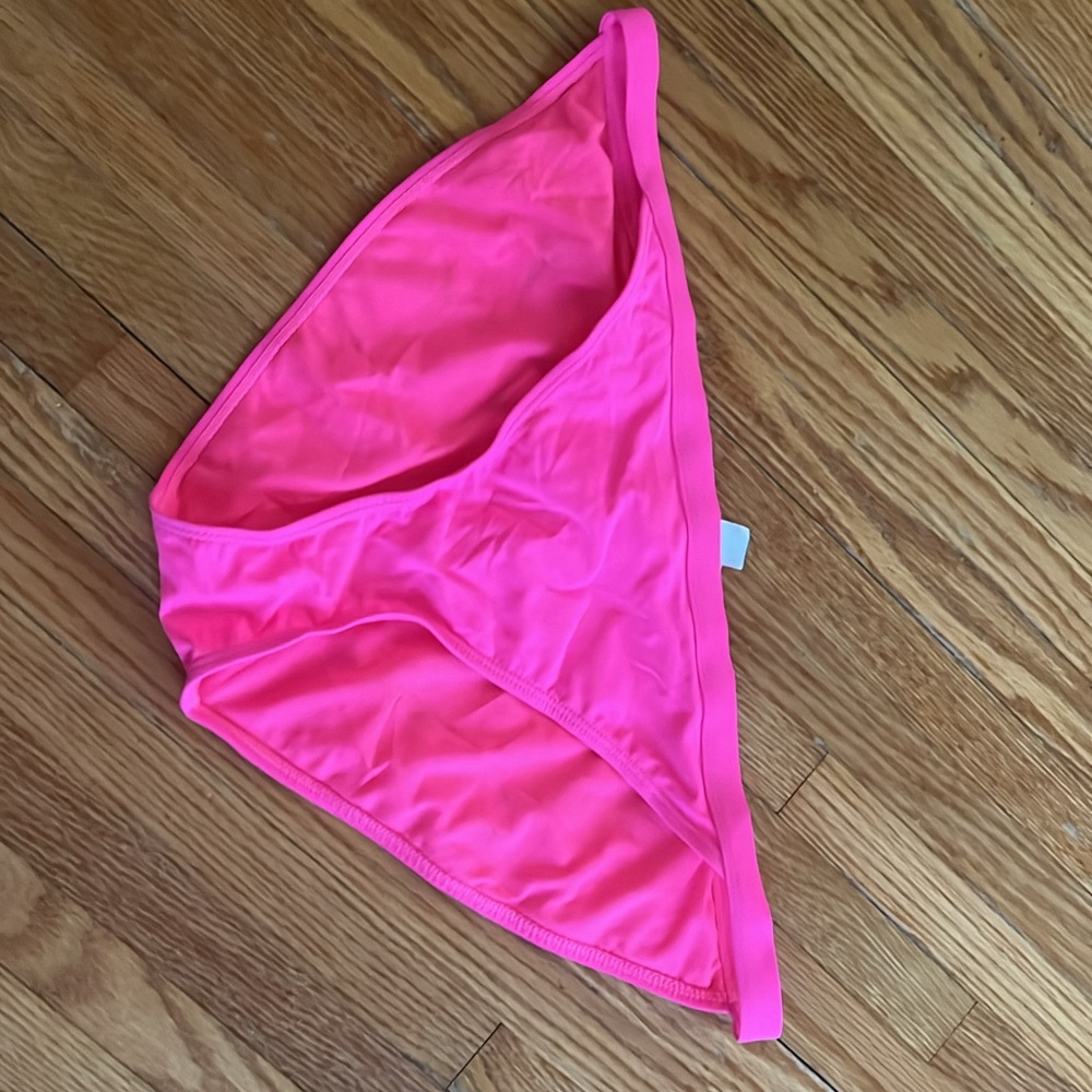 Extra large bottoms, large top